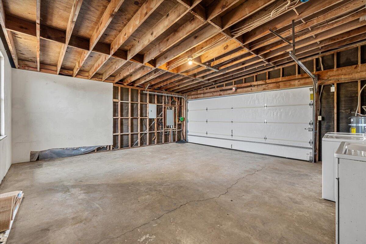 Trinidad, California, 95570, United States, 2 Bedrooms Bedrooms, ,2 BathroomsBathrooms,Residential,Active,1904159