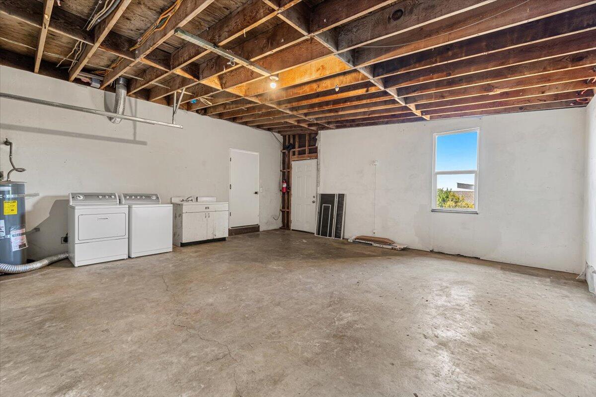 Trinidad, California, 95570, United States, 2 Bedrooms Bedrooms, ,2 BathroomsBathrooms,Residential,Active,1904159