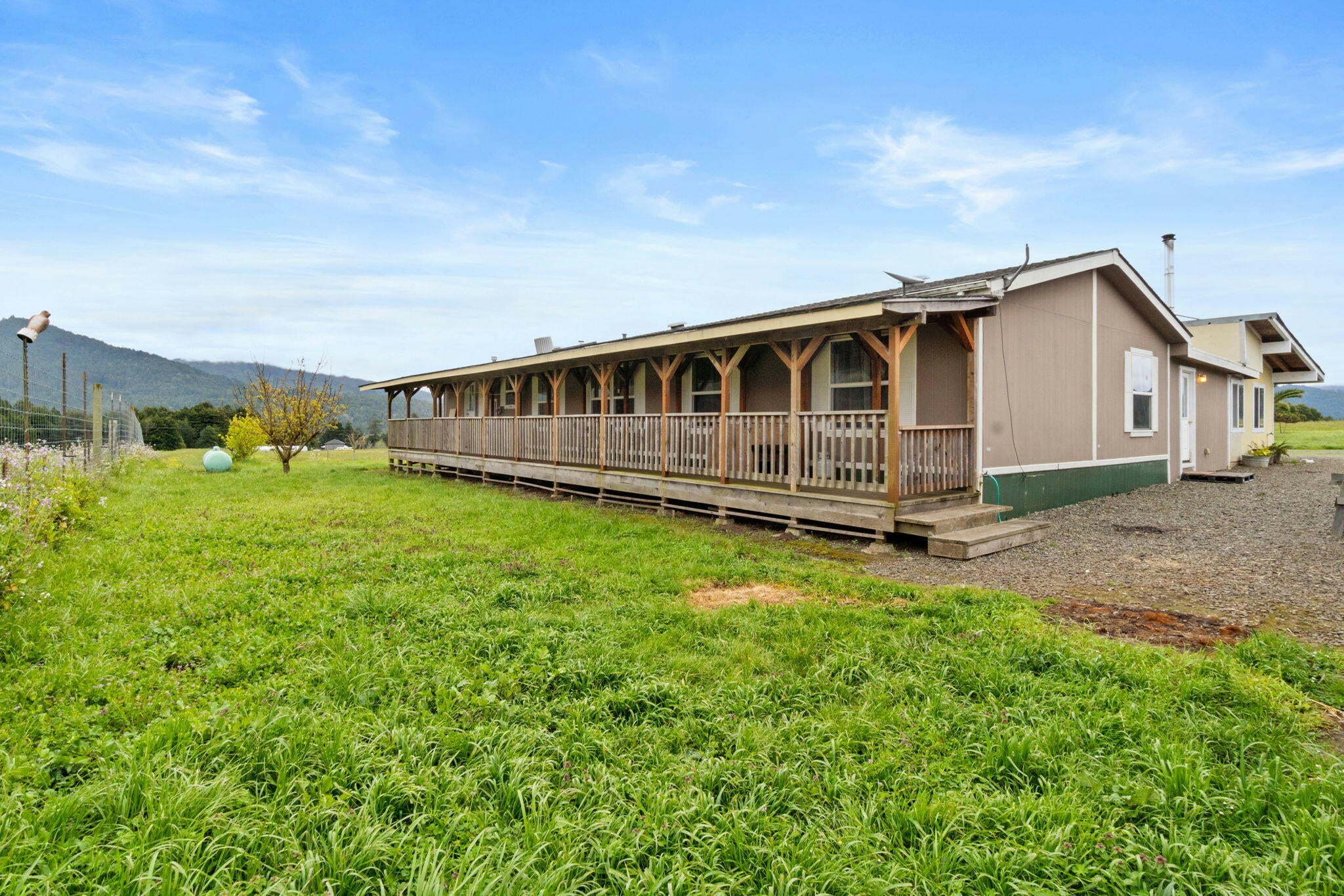 Hydesville, California, 95547, United States, ,2 BathroomsBathrooms,Residential,Active,1769846