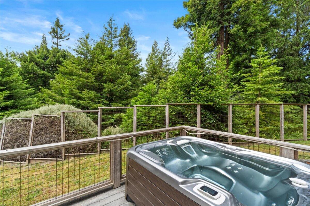 Arcata, California, 95521, United States, 4 Bedrooms Bedrooms, ,4 BathroomsBathrooms,Residential,Active,2007067