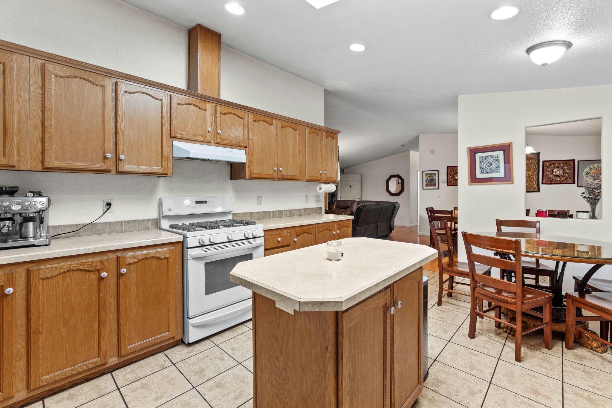 Hydesville, California, 95547, United States, ,2 BathroomsBathrooms,Residential,Active,1769846