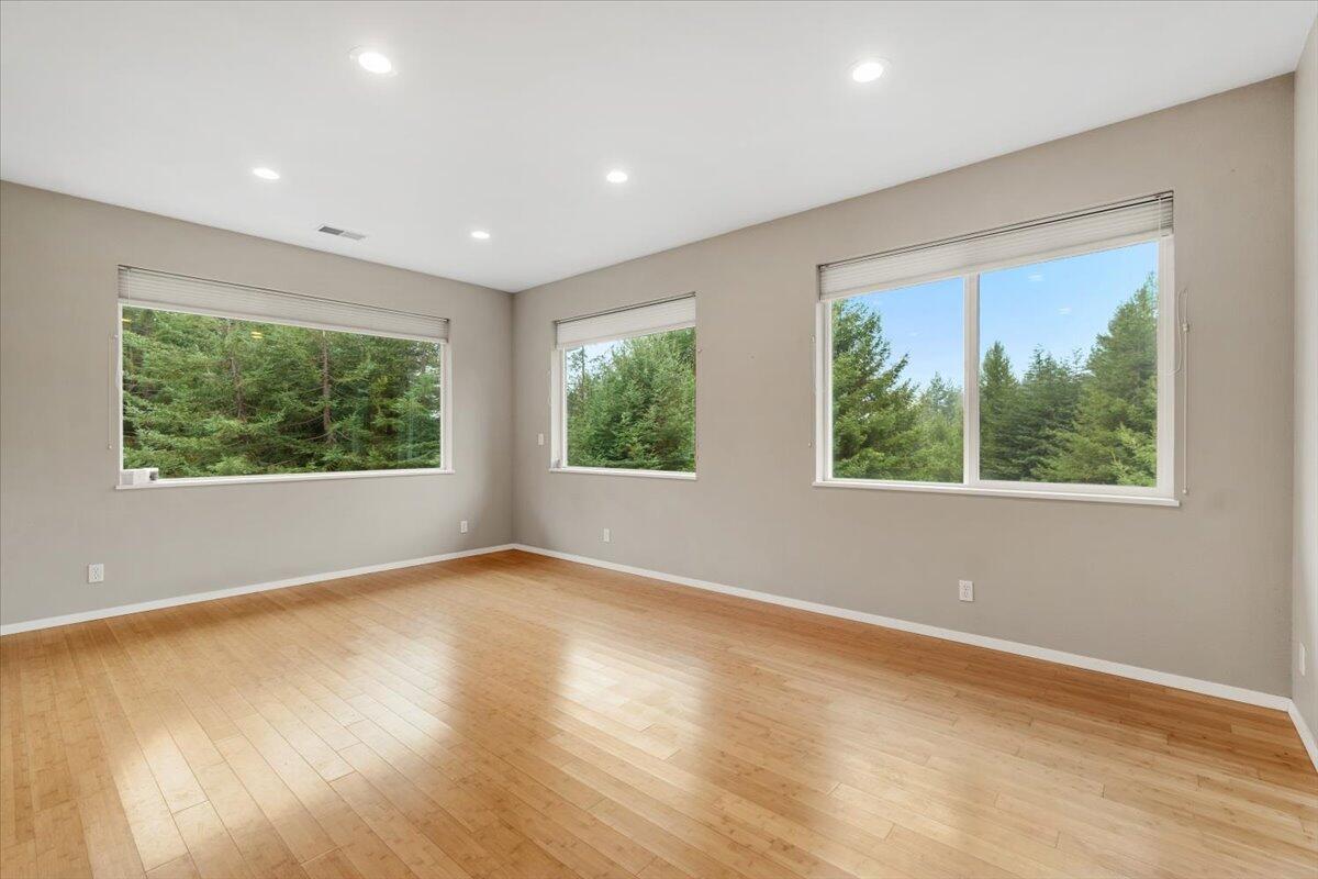 Arcata, California, 95521, United States, 4 Bedrooms Bedrooms, ,4 BathroomsBathrooms,Residential,Active,2007067