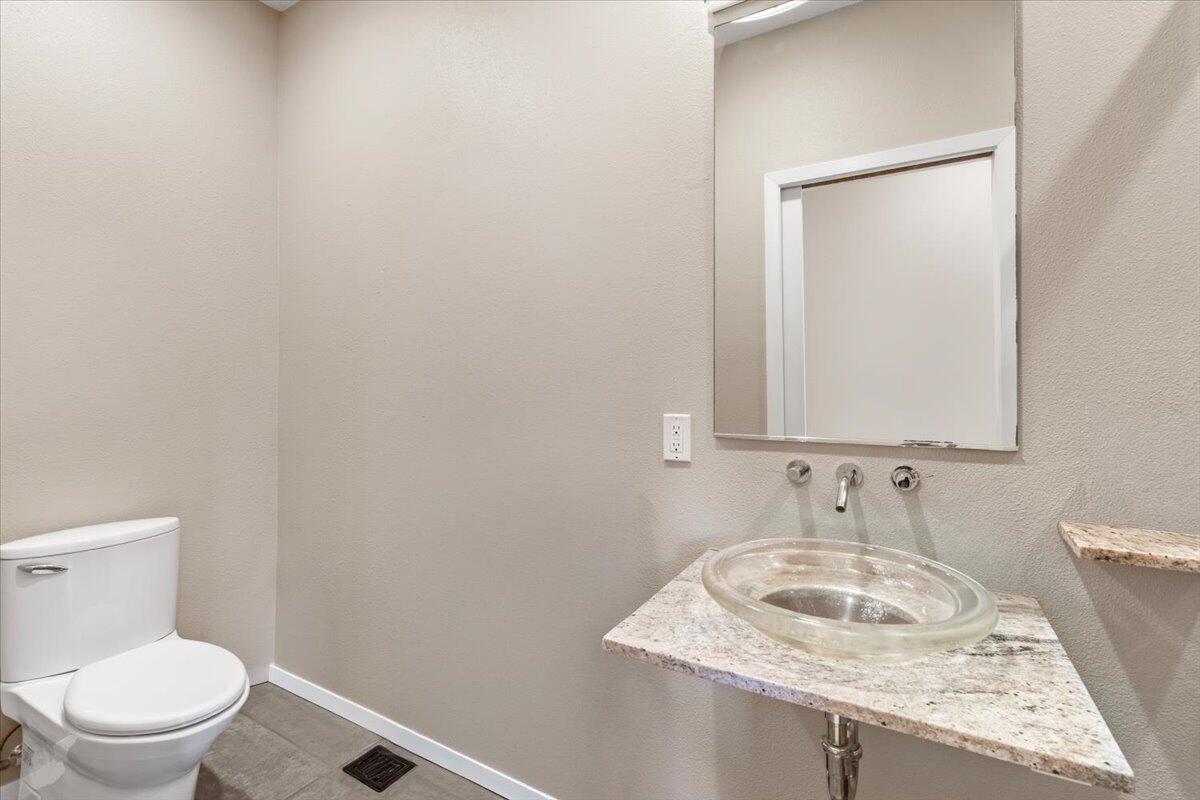 Arcata, California, 95521, United States, 4 Bedrooms Bedrooms, ,4 BathroomsBathrooms,Residential,Active,2007067