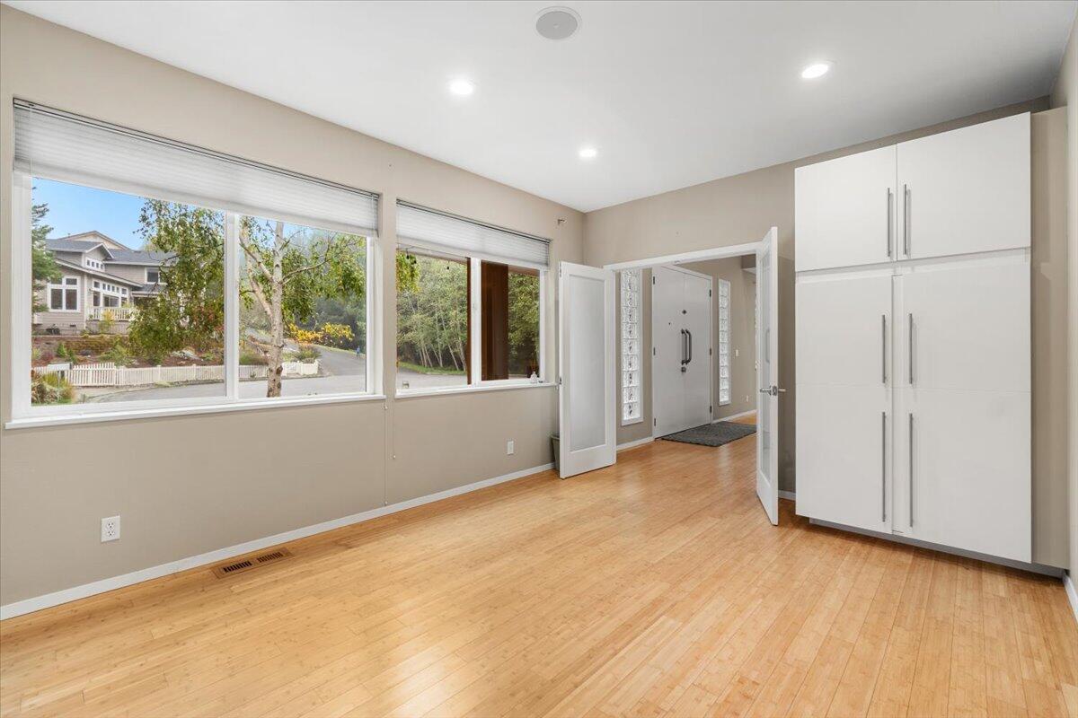 Arcata, California, 95521, United States, 4 Bedrooms Bedrooms, ,4 BathroomsBathrooms,Residential,Active,2007067