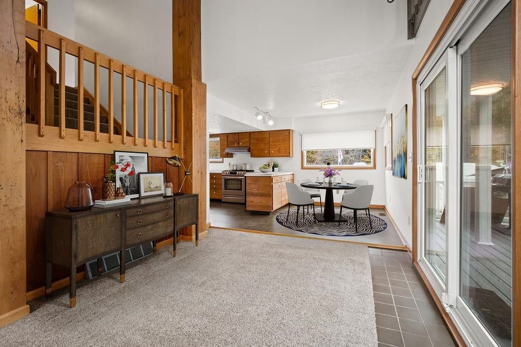 Culloden, West Virginia, 25510, United States, 3 Bedrooms Bedrooms, ,4 BathroomsBathrooms,Residential,Active,1972194