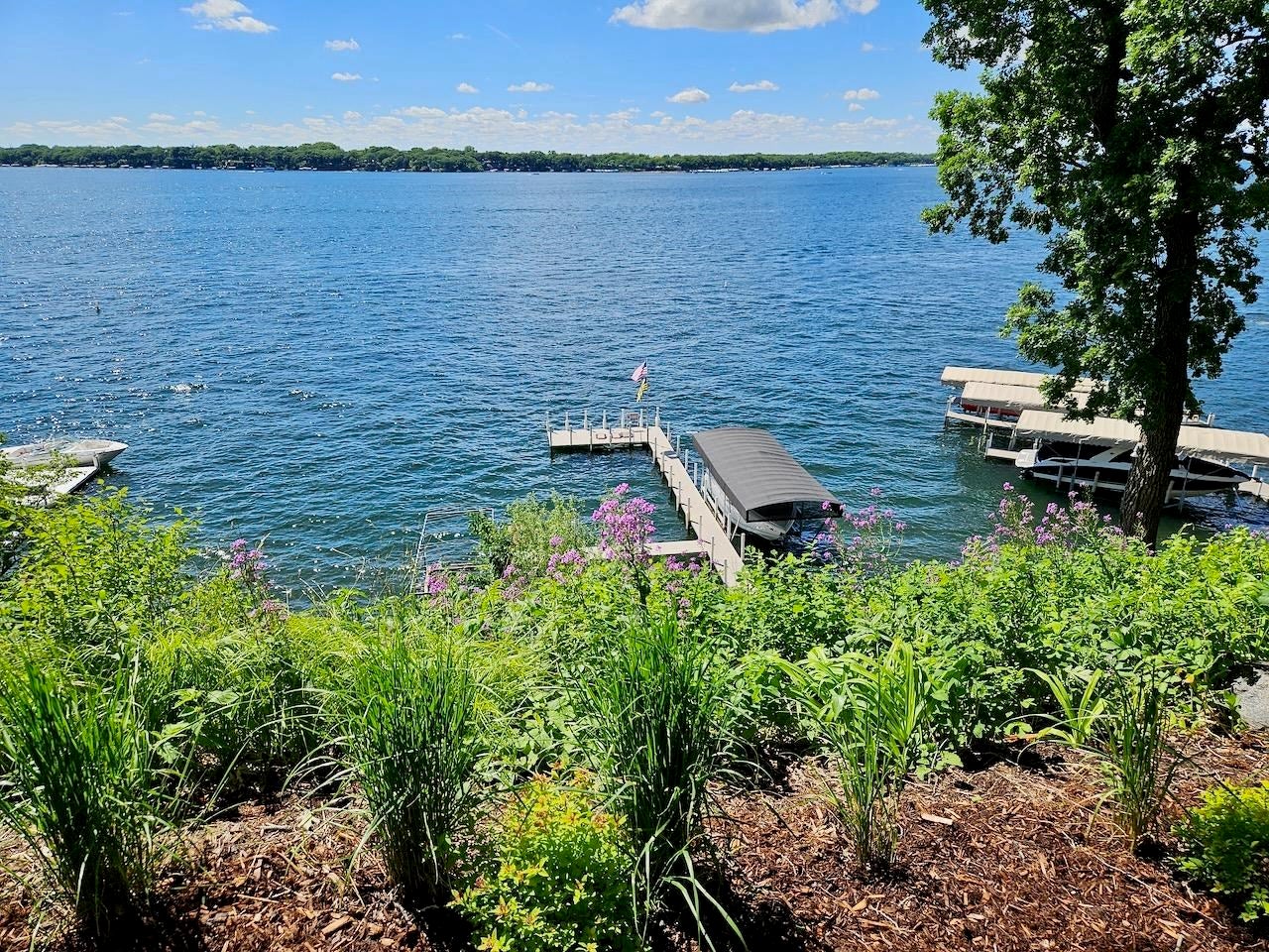 Okoboji, Iowa, 51355, United States, 8 Bedrooms Bedrooms, ,7 BathroomsBathrooms,Residential,Active,1953699