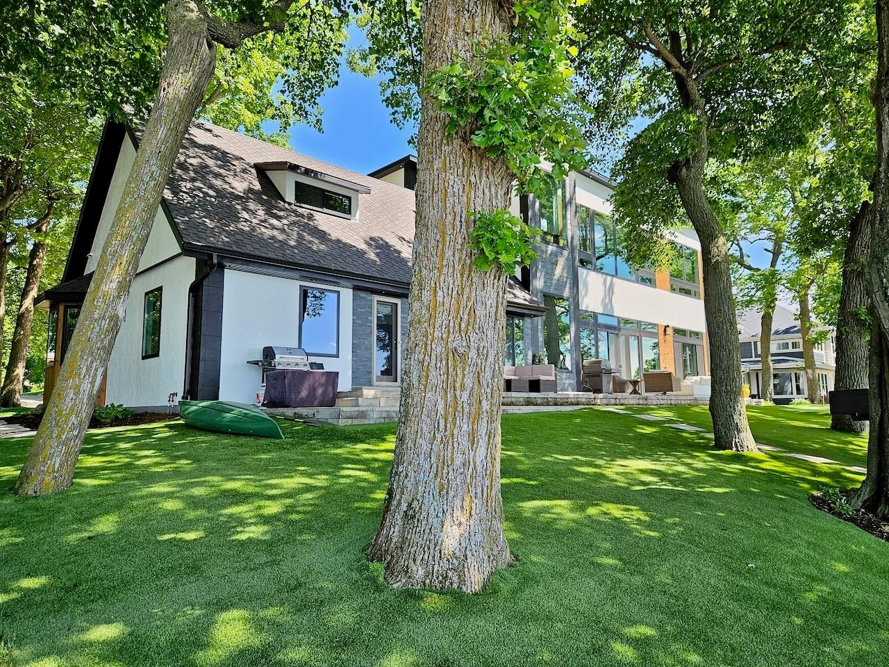 Okoboji, Iowa, 51355, United States, 8 Bedrooms Bedrooms, ,7 BathroomsBathrooms,Residential,Active,1953699