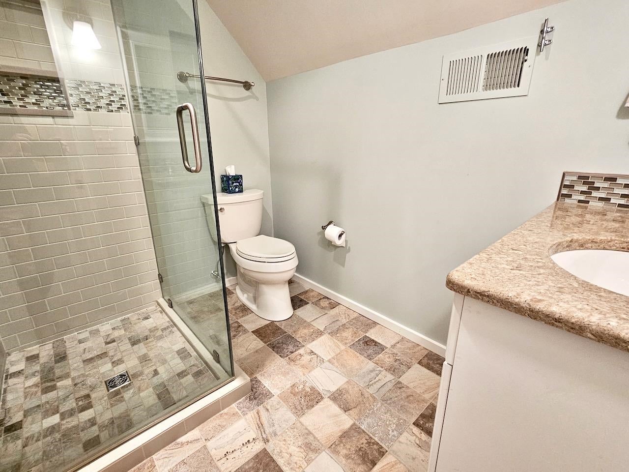 Okoboji, Iowa, 51355, United States, 8 Bedrooms Bedrooms, ,7 BathroomsBathrooms,Residential,Active,1953699