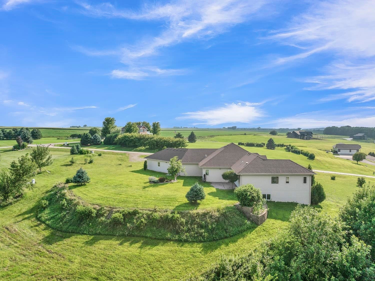 Spirit Lake, Iowa, 51360, United States, 6 Bedrooms Bedrooms, ,4 BathroomsBathrooms,Residential,Active,2012191