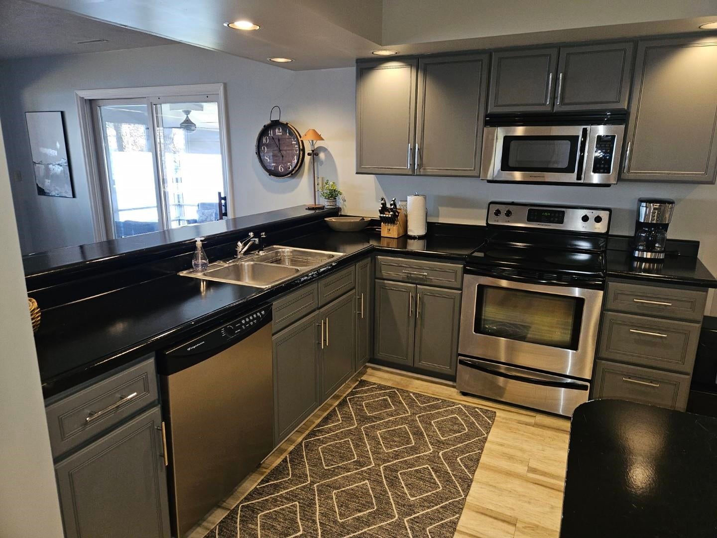 Arnolds Park, Iowa, 51331, United States, 4 Bedrooms Bedrooms, ,2 BathroomsBathrooms,Residential,Active,1722701