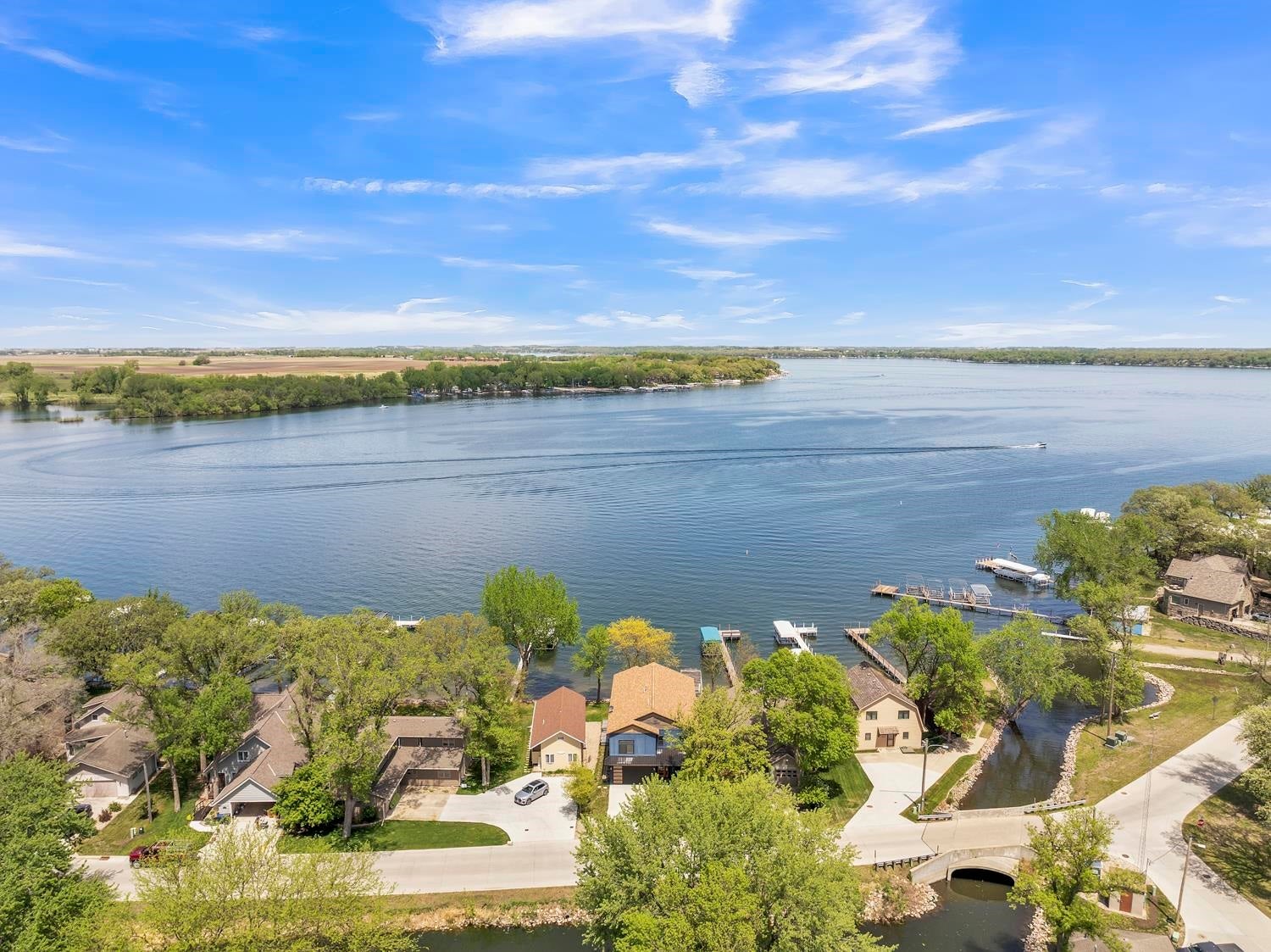 Wahpeton, Iowa, 51351, United States, 4 Bedrooms Bedrooms, ,3 BathroomsBathrooms,Residential,Active,2012475