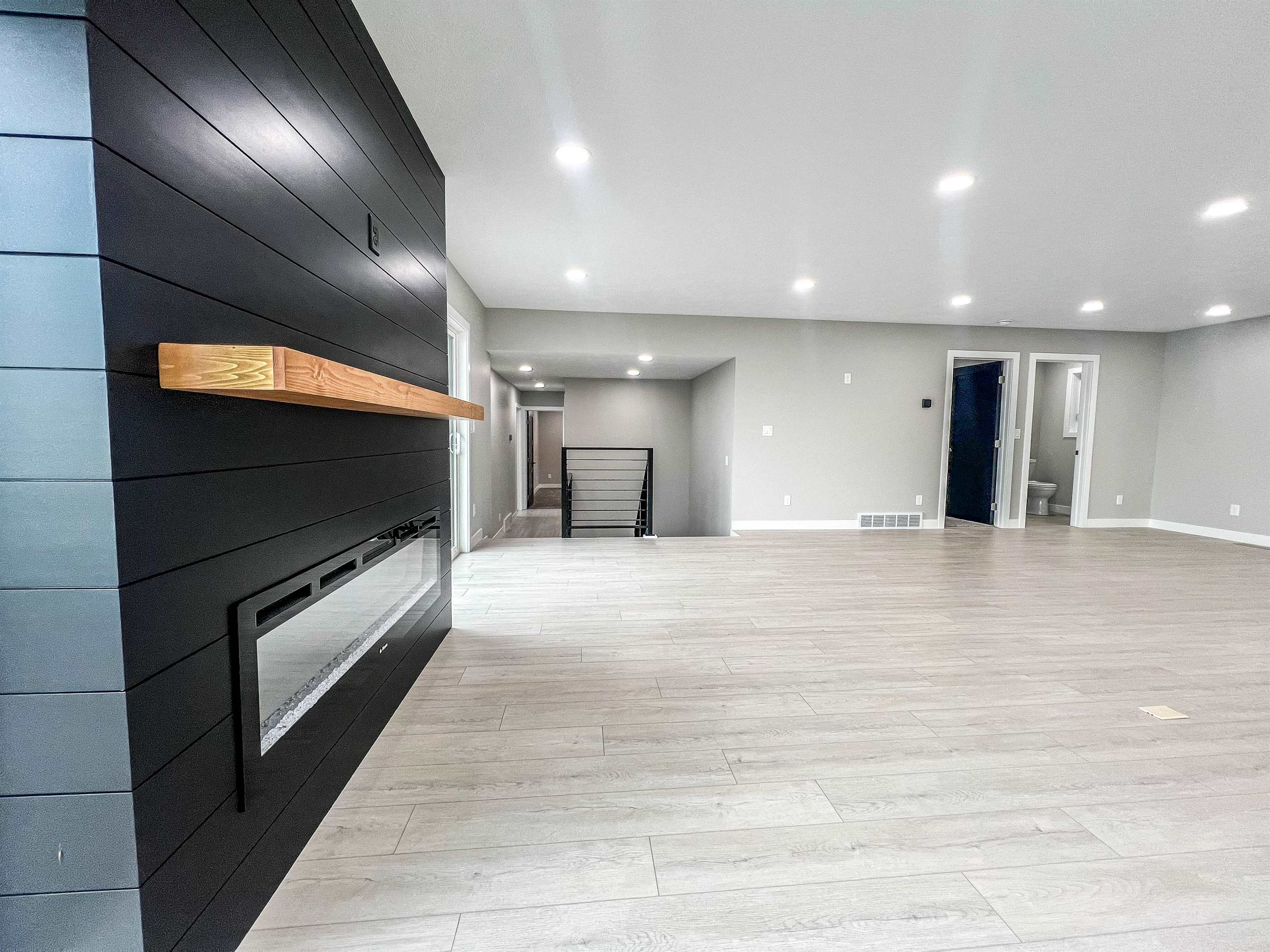 Okoboji, Iowa, 51355, United States, 5 Bedrooms Bedrooms, ,5 BathroomsBathrooms,Residential,Active,2007168