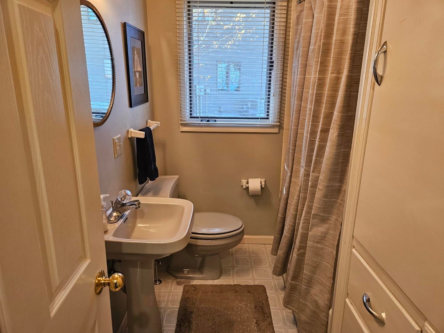 Arnolds Park, Iowa, 51331, United States, 4 Bedrooms Bedrooms, ,2 BathroomsBathrooms,Residential,Active,1960155