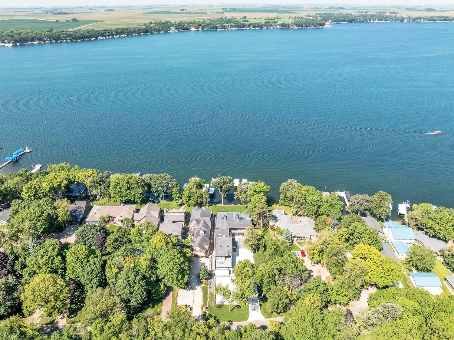 Okoboji, Iowa, 51355, United States, 6 Bedrooms Bedrooms, ,7 BathroomsBathrooms,Residential,Active,1915050