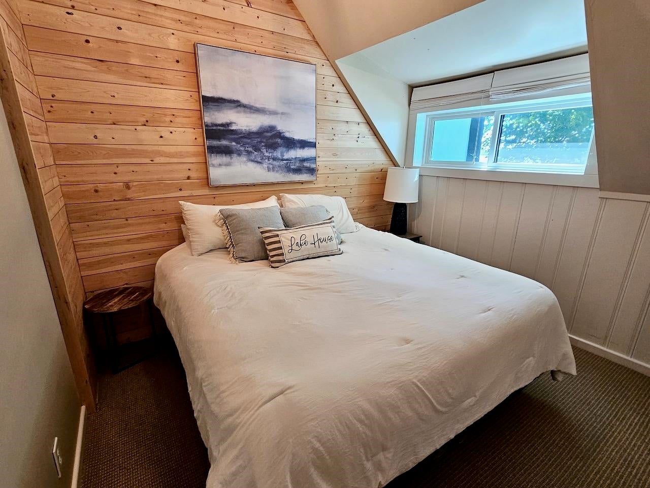 Okoboji, Iowa, 51355, United States, 8 Bedrooms Bedrooms, ,7 BathroomsBathrooms,Residential,Active,1953699