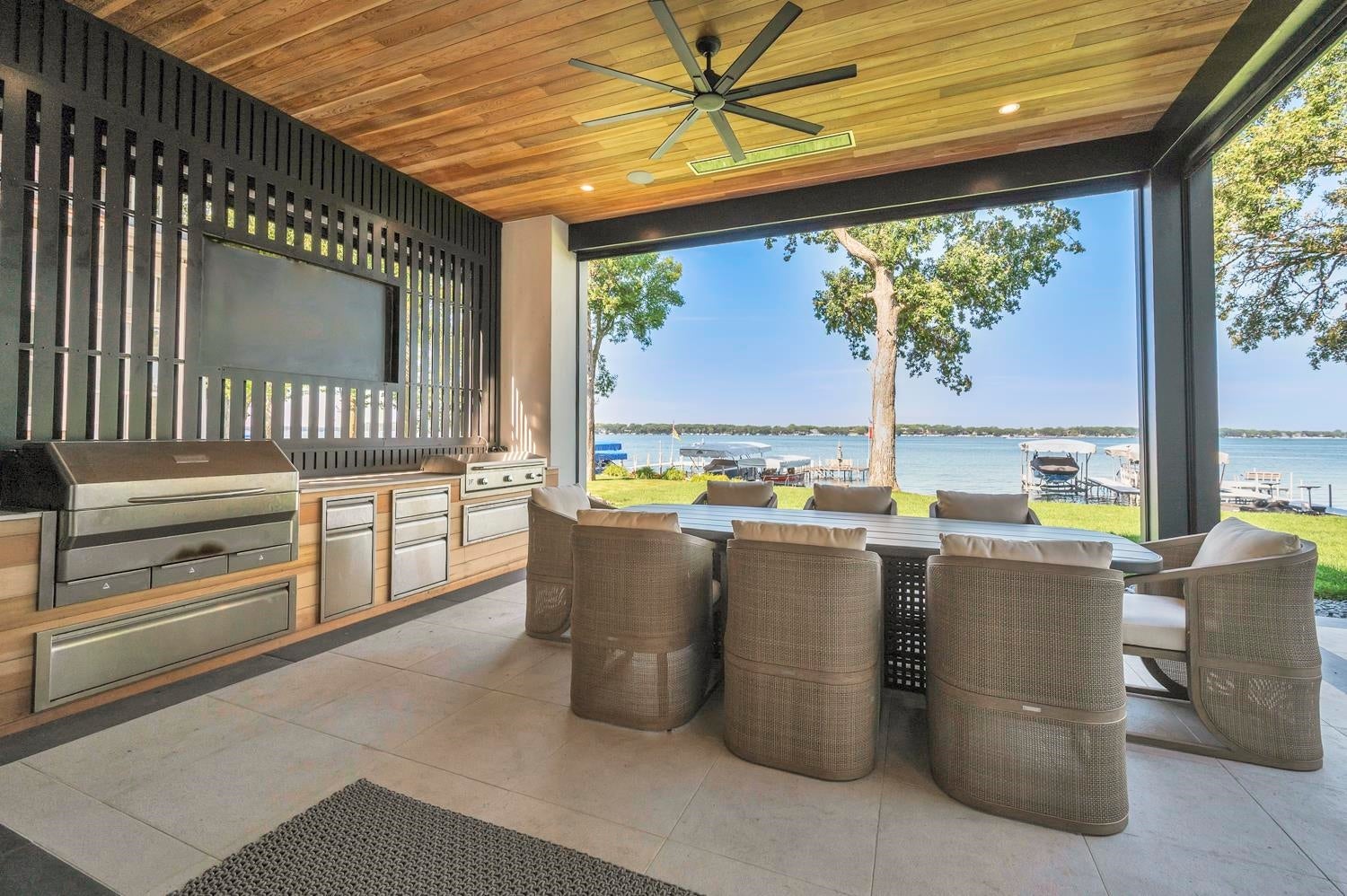 Okoboji, Iowa, 51355, United States, 6 Bedrooms Bedrooms, ,7 BathroomsBathrooms,Residential,Active,1915050