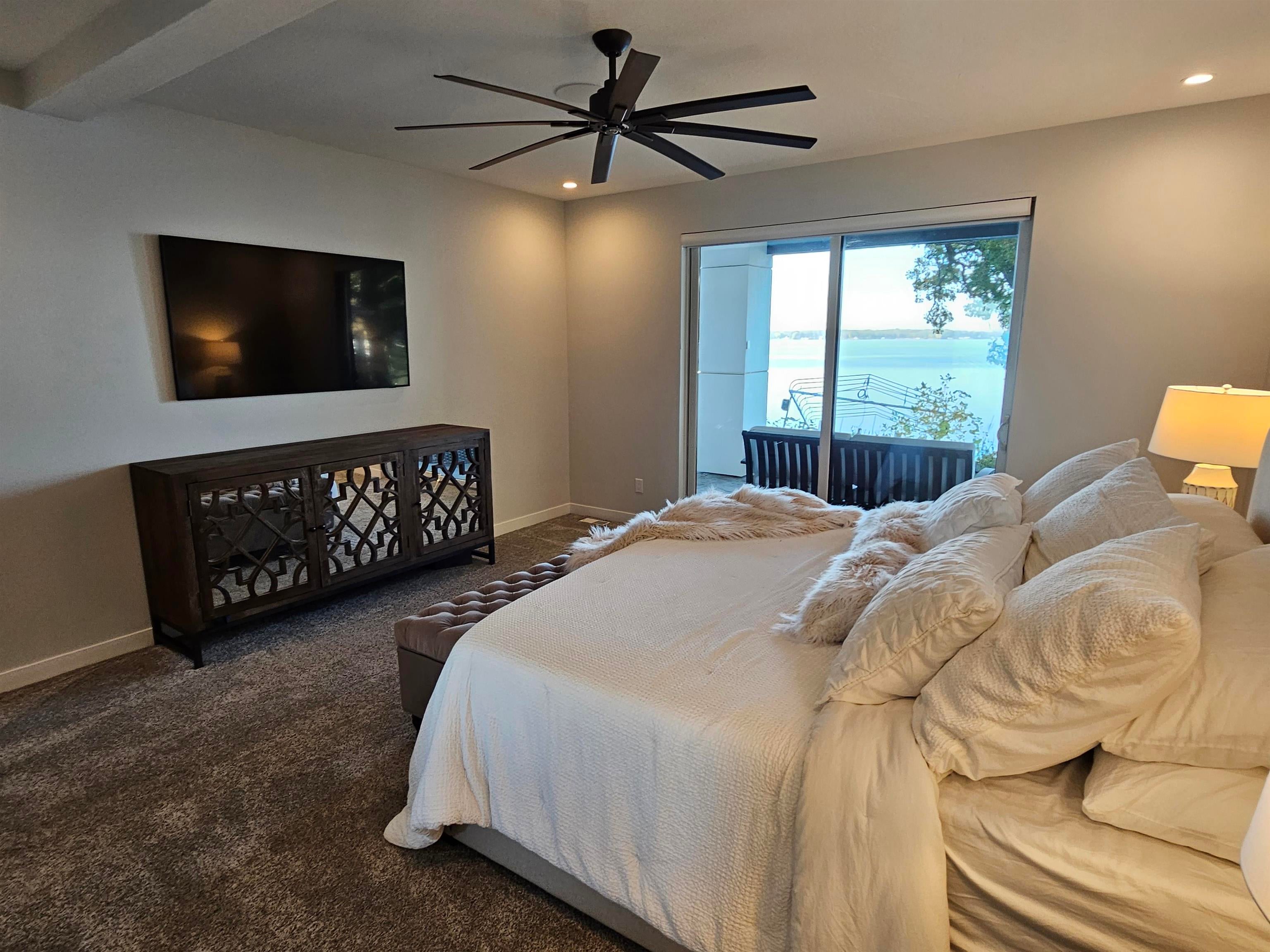 Okoboji, Iowa, 51355, United States, 5 Bedrooms Bedrooms, ,5 BathroomsBathrooms,Residential,Active,1943785