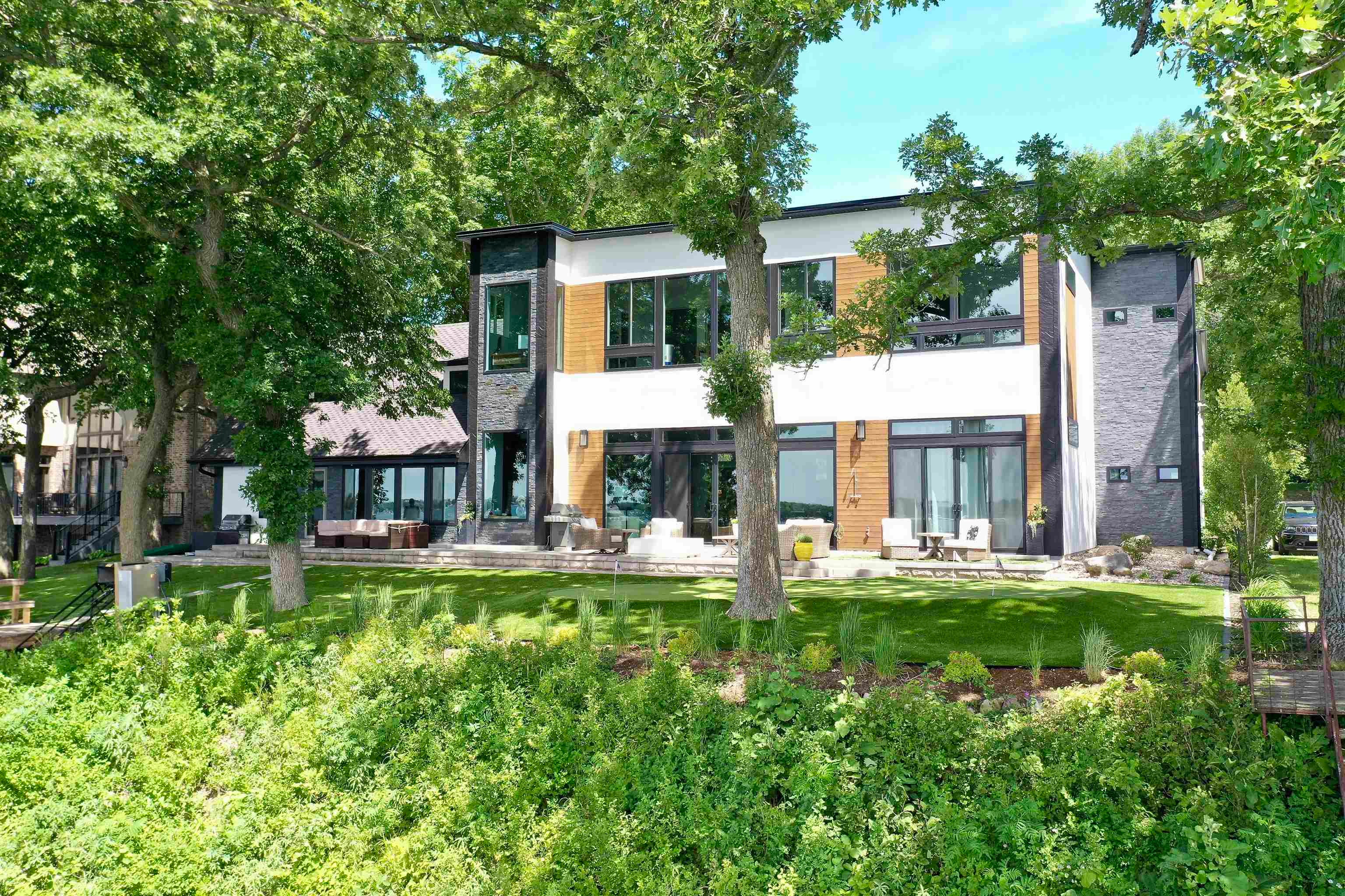 Okoboji, Iowa, 51355, United States, 8 Bedrooms Bedrooms, ,7 BathroomsBathrooms,Residential,Active,2006839