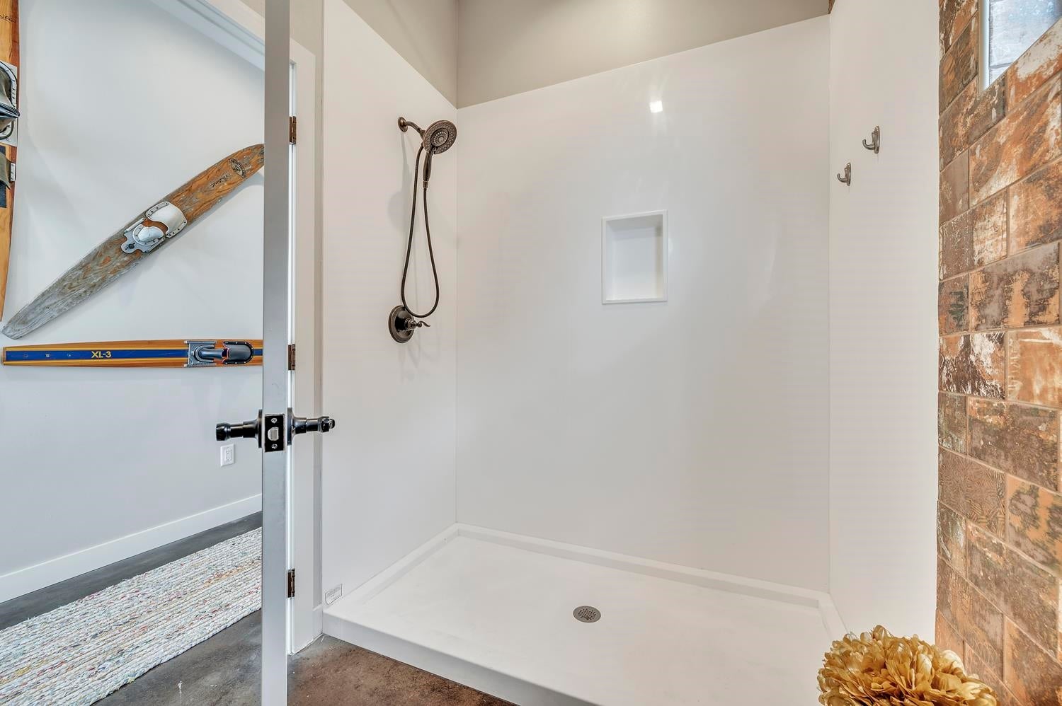 Wahpeton, Iowa, 51351, United States, 4 Bedrooms Bedrooms, ,3 BathroomsBathrooms,Residential,Active,2012475