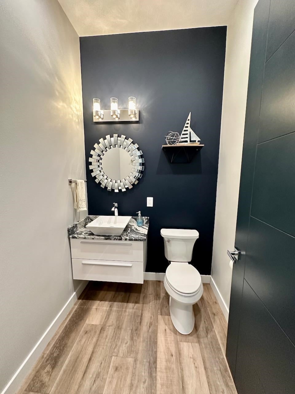 Okoboji, Iowa, 51355, United States, 8 Bedrooms Bedrooms, ,7 BathroomsBathrooms,Residential,Active,1953699