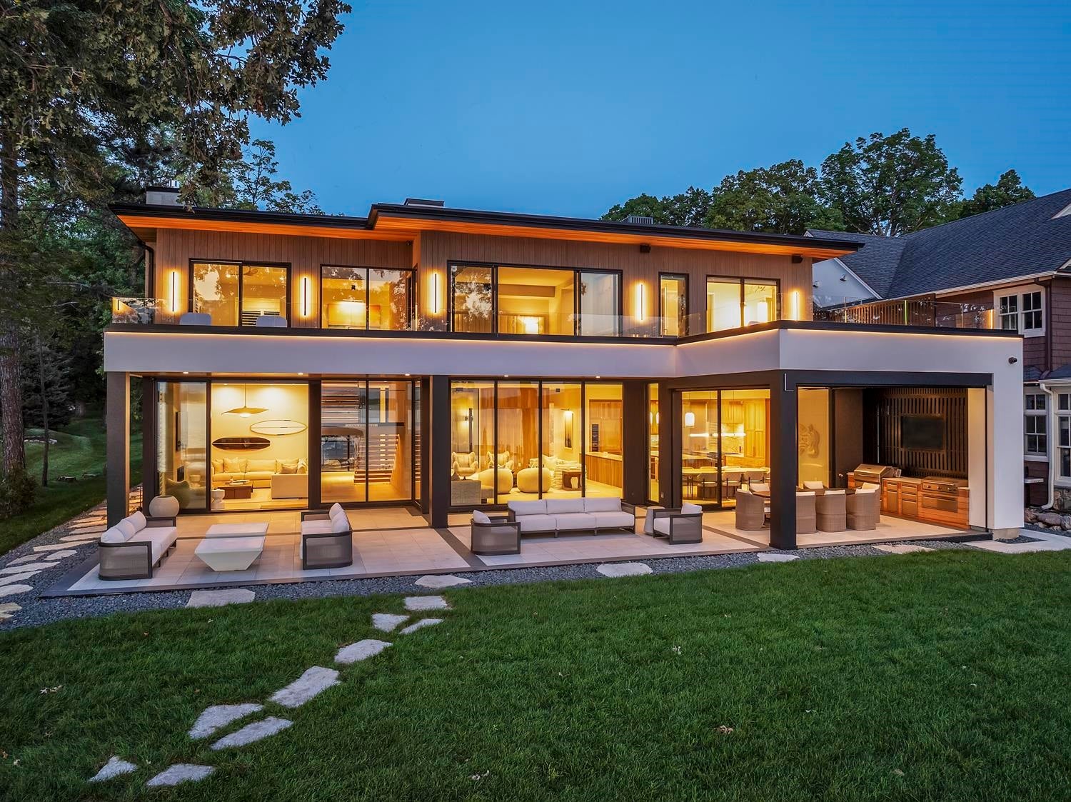 Okoboji, Iowa, 51355, United States, 6 Bedrooms Bedrooms, ,7 BathroomsBathrooms,Residential,Active,1915050