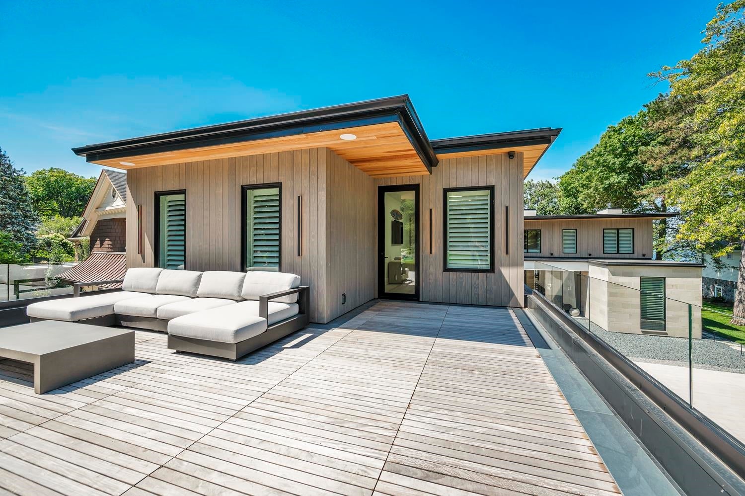 Okoboji, Iowa, 51355, United States, 6 Bedrooms Bedrooms, ,7 BathroomsBathrooms,Residential,Active,1915050