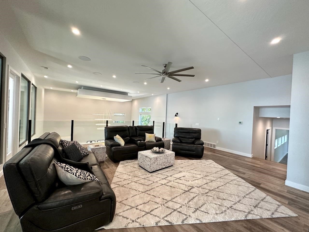 Okoboji, Iowa, 51355, United States, 8 Bedrooms Bedrooms, ,7 BathroomsBathrooms,Residential,Active,1953699