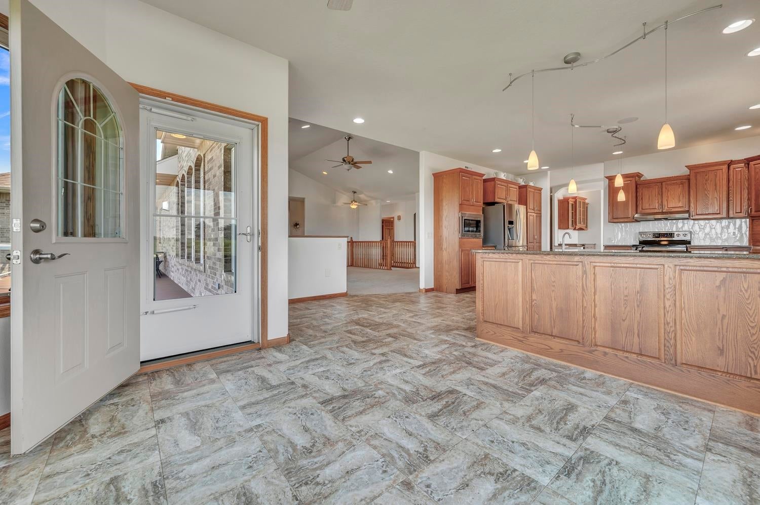 Spirit Lake, Iowa, 51360, United States, 6 Bedrooms Bedrooms, ,4 BathroomsBathrooms,Residential,Active,2012191