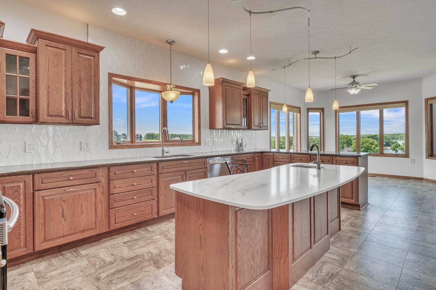 Spirit Lake, Iowa, 51360, United States, 6 Bedrooms Bedrooms, ,4 BathroomsBathrooms,Residential,Active,2012191