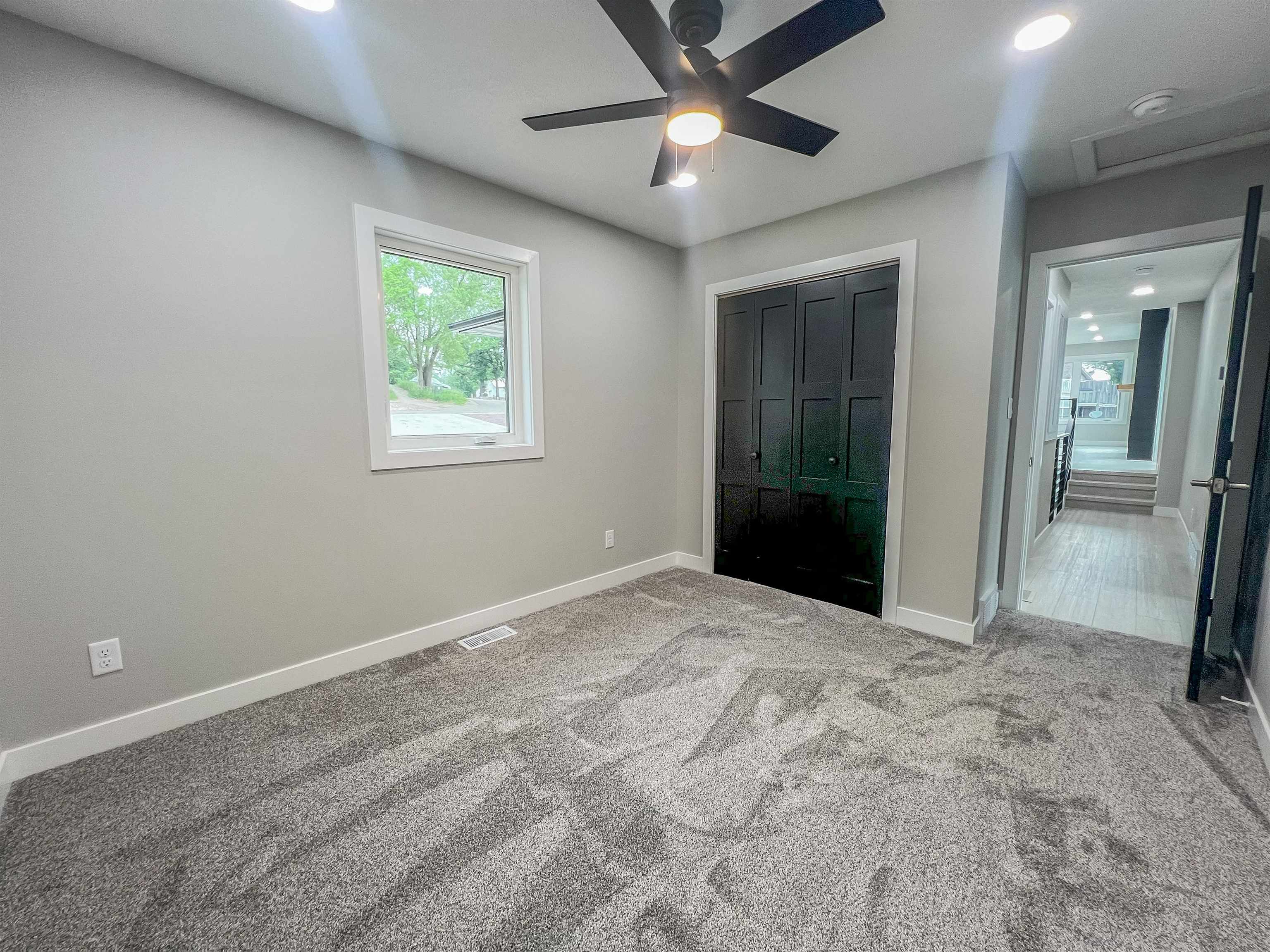 Okoboji, Iowa, 51355, United States, 5 Bedrooms Bedrooms, ,5 BathroomsBathrooms,Residential,Active,2007168