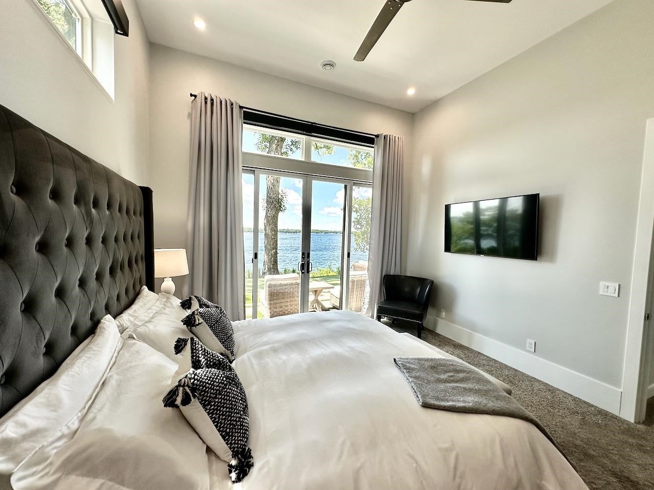 Okoboji, Iowa, 51355, United States, 8 Bedrooms Bedrooms, ,7 BathroomsBathrooms,Residential,Active,1953699