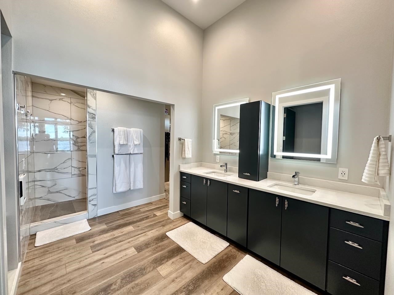 Okoboji, Iowa, 51355, United States, 8 Bedrooms Bedrooms, ,7 BathroomsBathrooms,Residential,Active,2006839