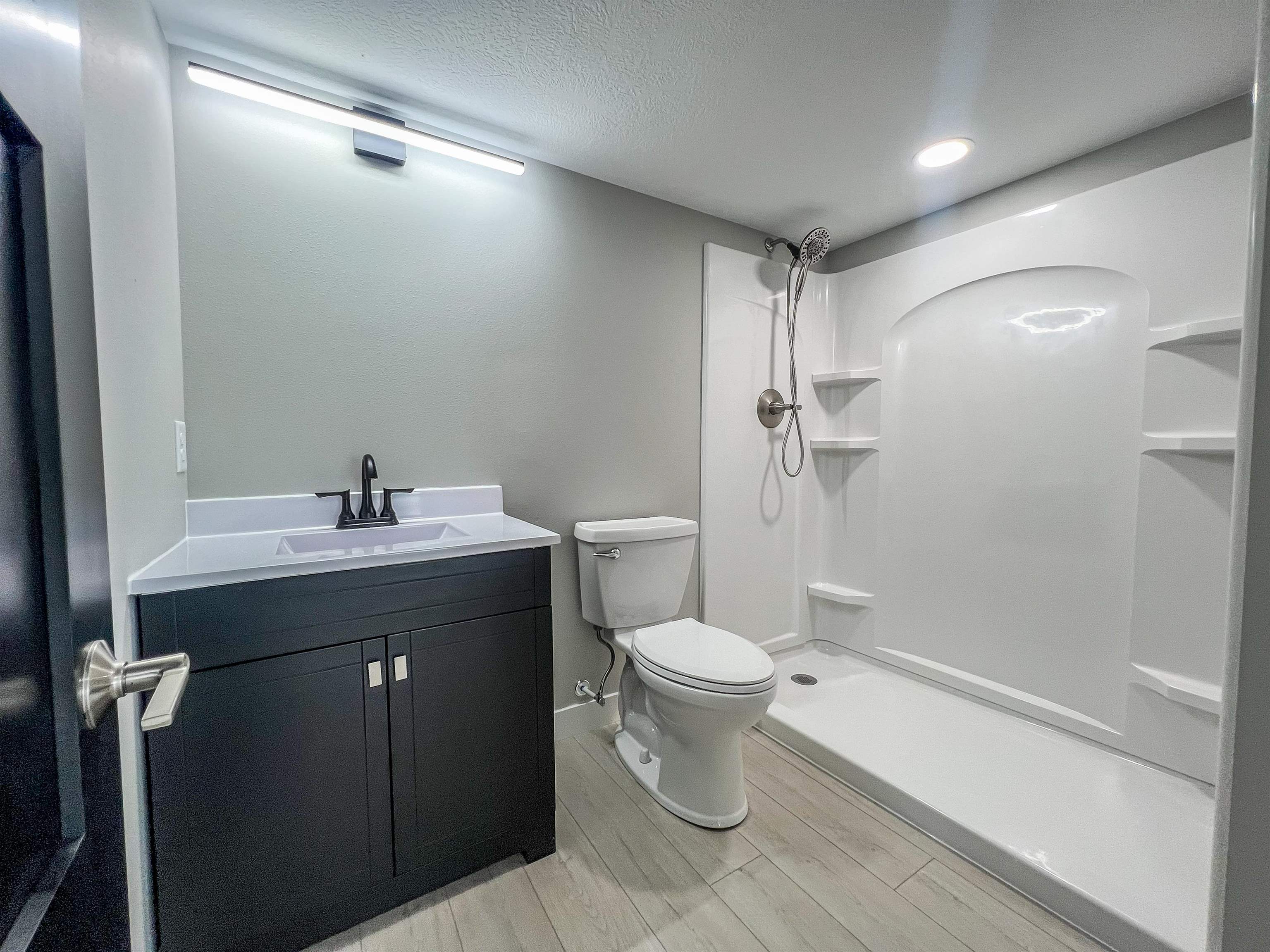 Okoboji, Iowa, 51355, United States, ,5 BathroomsBathrooms,Residential,Active,1849201
