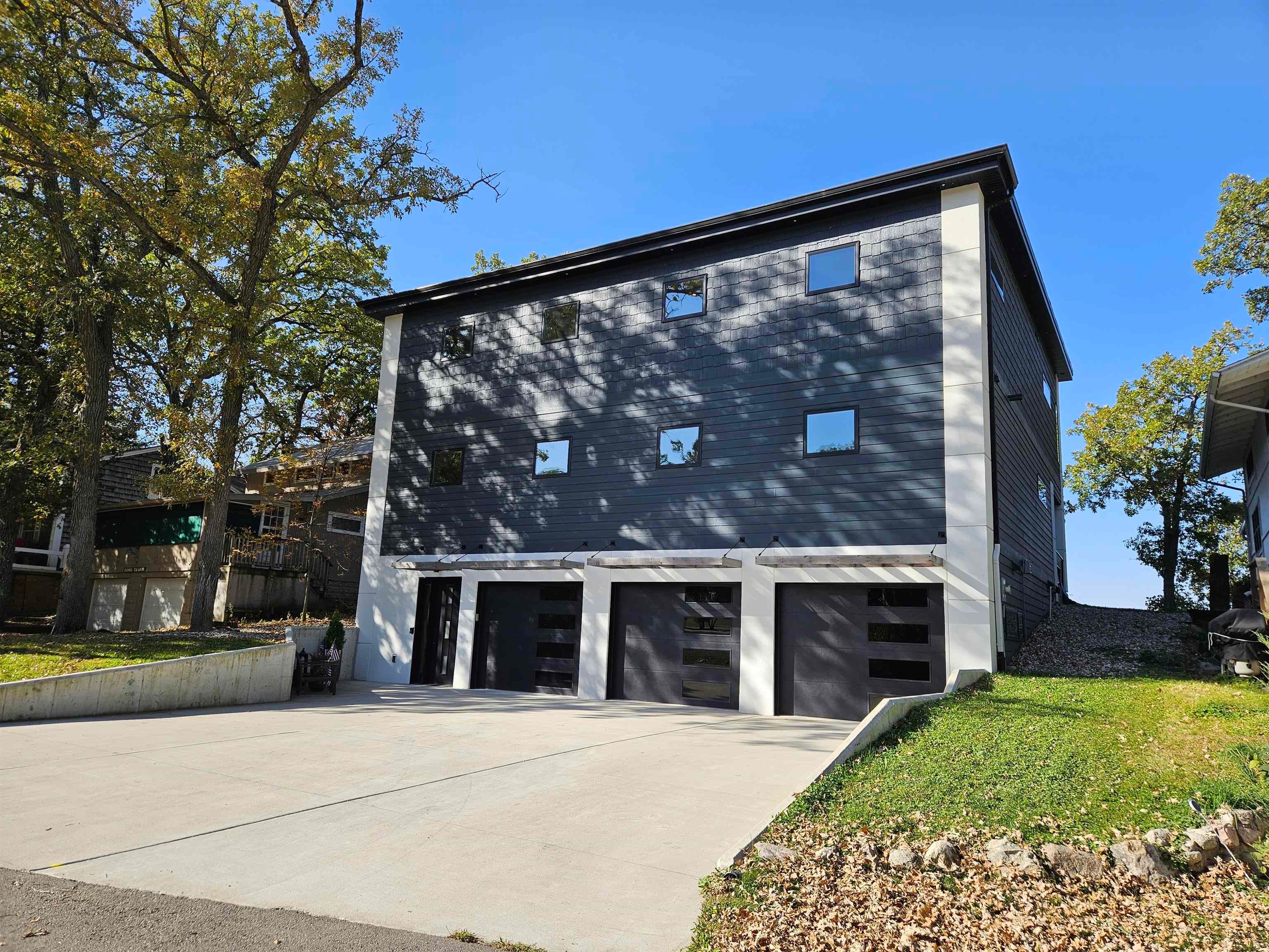Okoboji, Iowa, 51355, United States, 5 Bedrooms Bedrooms, ,5 BathroomsBathrooms,Residential,Active,1943785