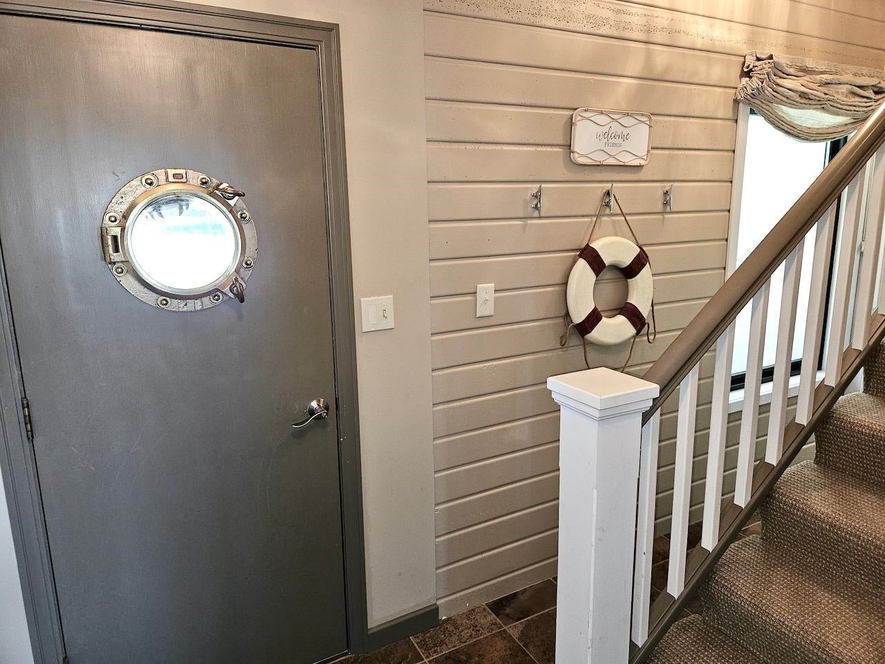 Okoboji, Iowa, 51355, United States, 8 Bedrooms Bedrooms, ,7 BathroomsBathrooms,Residential,Active,1953699