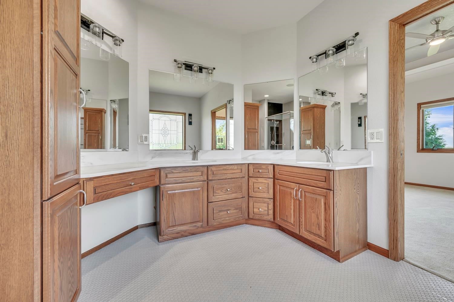 Spirit Lake, Iowa, 51360, United States, 6 Bedrooms Bedrooms, ,4 BathroomsBathrooms,Residential,Active,2012191