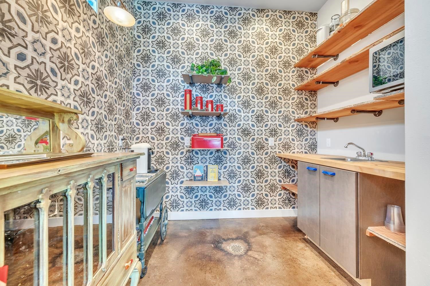 Wahpeton, Iowa, 51351, United States, 4 Bedrooms Bedrooms, ,3 BathroomsBathrooms,Residential,Active,2012475