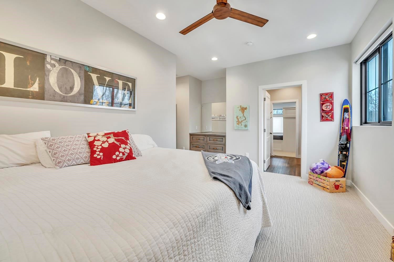 Wahpeton, Iowa, 51351, United States, 4 Bedrooms Bedrooms, ,3 BathroomsBathrooms,Residential,Active,2012475