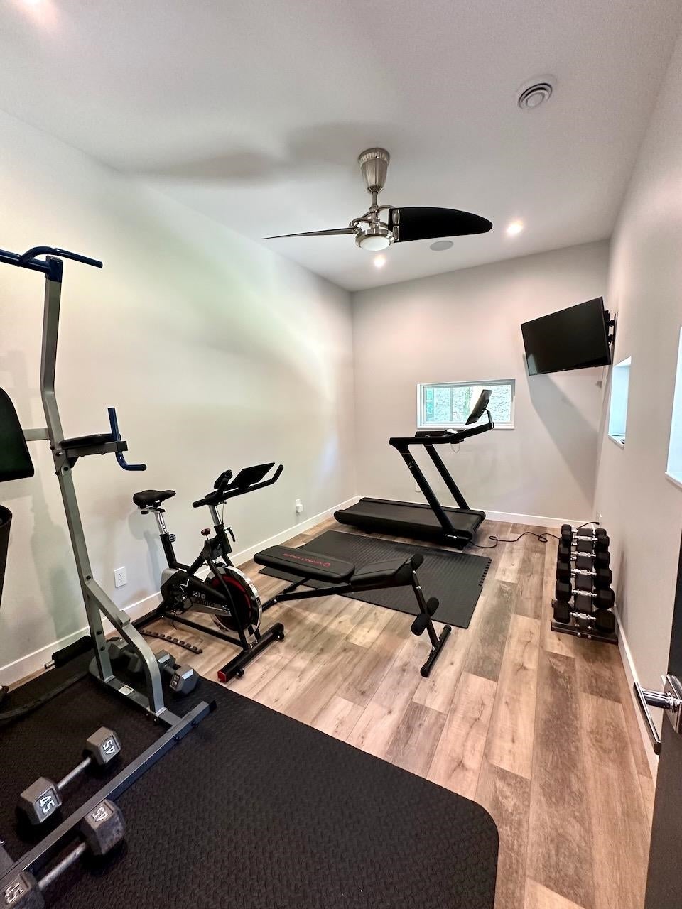 Okoboji, Iowa, 51355, United States, 8 Bedrooms Bedrooms, ,7 BathroomsBathrooms,Residential,Active,2006839