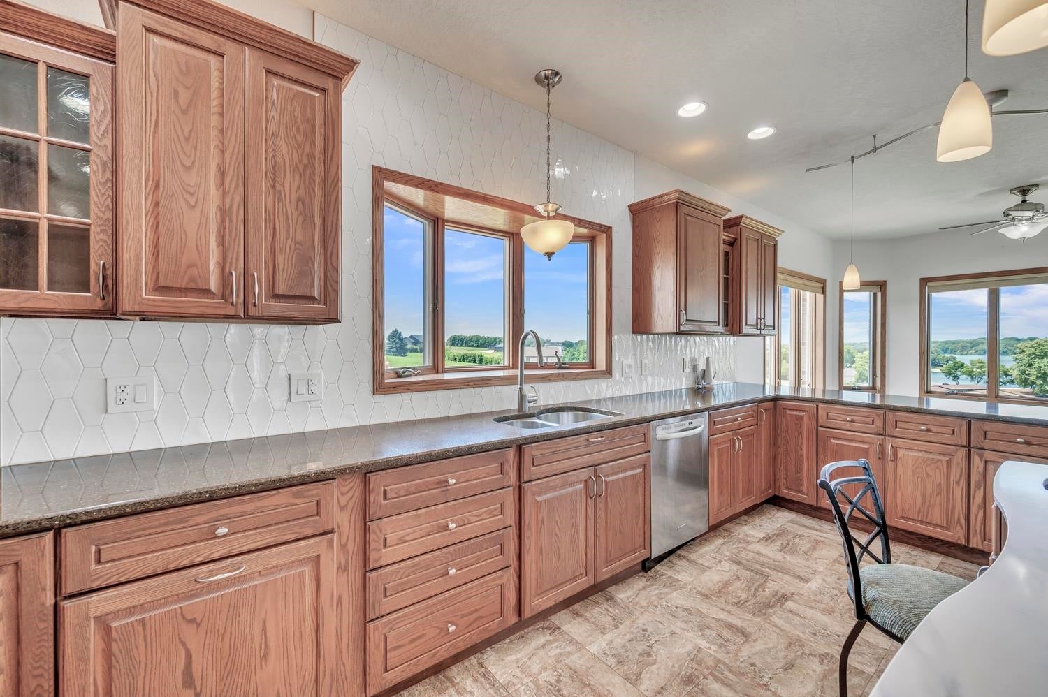 Spirit Lake, Iowa, 51360, United States, 6 Bedrooms Bedrooms, ,4 BathroomsBathrooms,Residential,Active,2012191