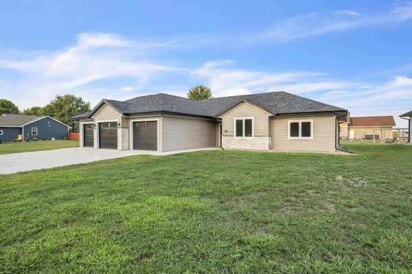 1195 CLAYTON ST, LAKE PARK, IA 51347 - Image 1