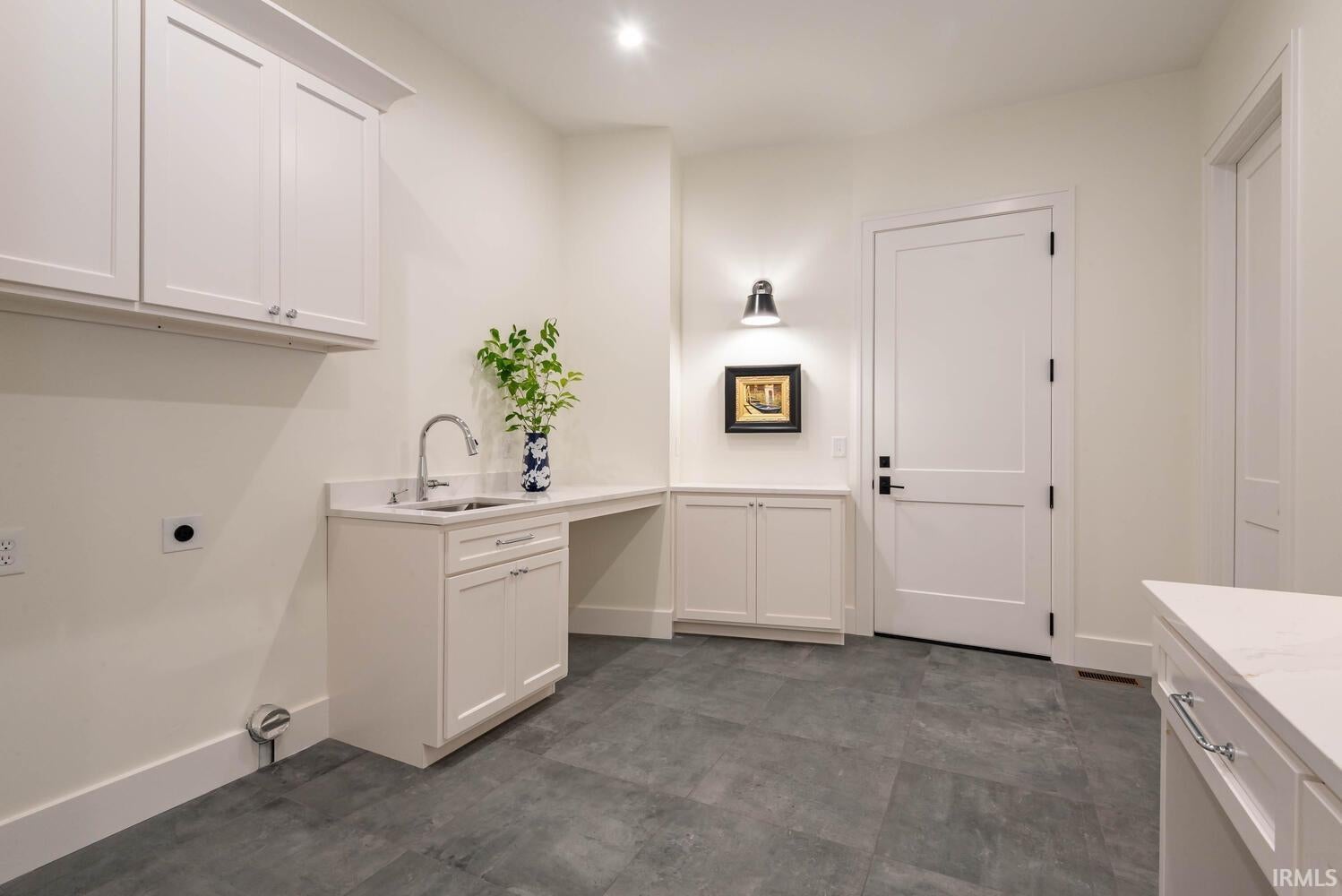 Bloomington, Indiana, 47404, United States, 3 Bedrooms Bedrooms, ,3 BathroomsBathrooms,Residential,Active,1936454