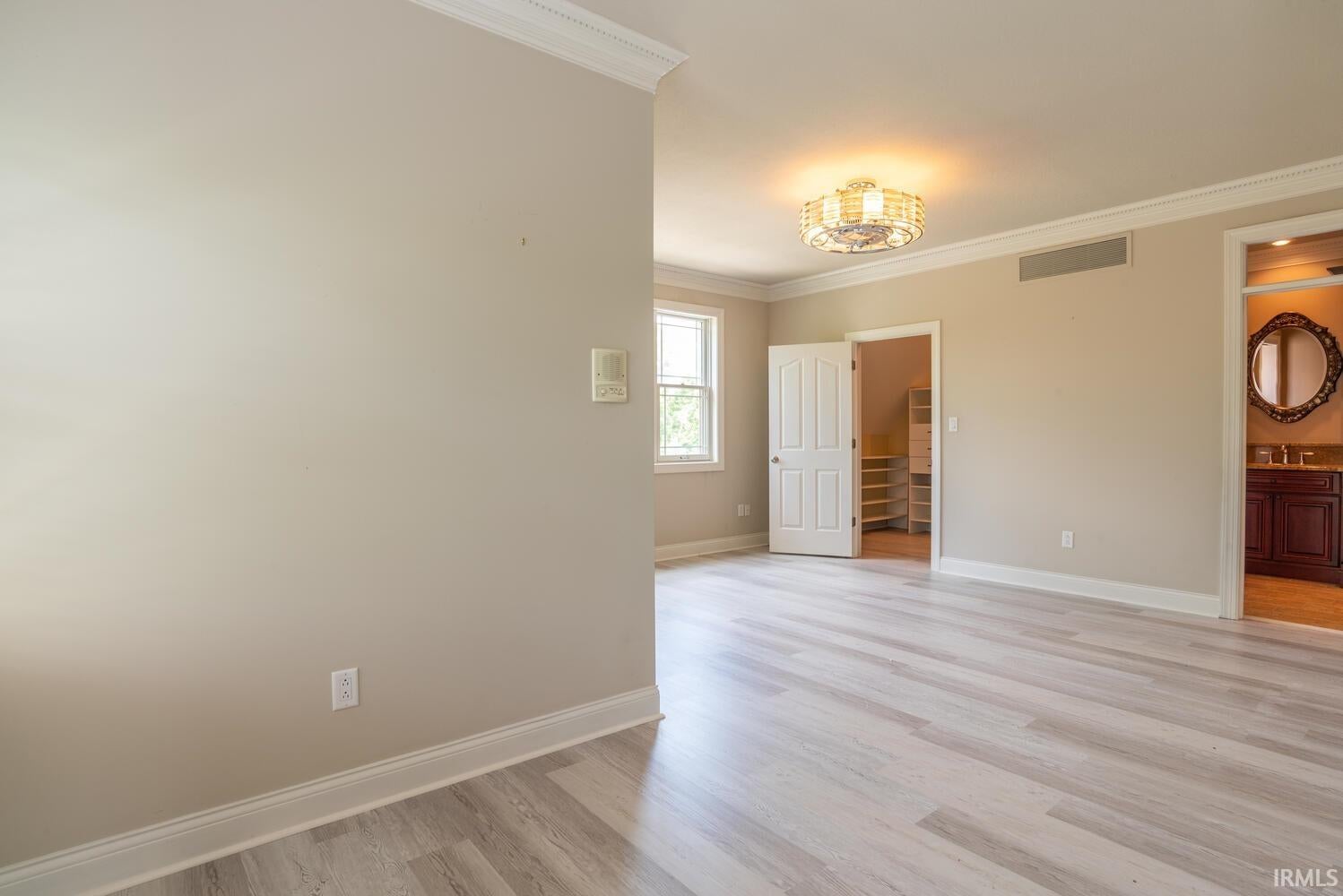 Bloomington, Indiana, 47401, United States, 6 Bedrooms Bedrooms, ,6 BathroomsBathrooms,Residential,Active,1892630