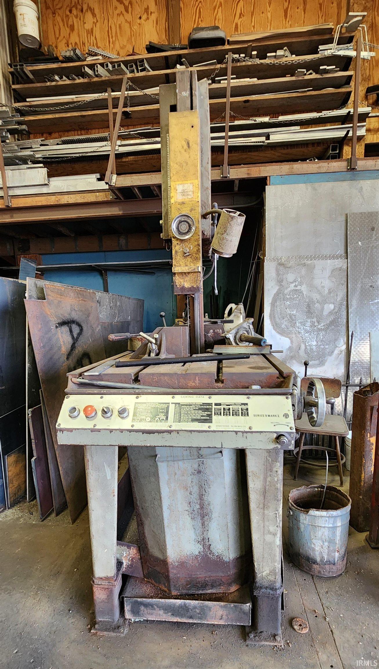 Washington, Indiana, 47501, United States, 2 Bedrooms Bedrooms, ,2 BathroomsBathrooms,Residential,Active,1952284