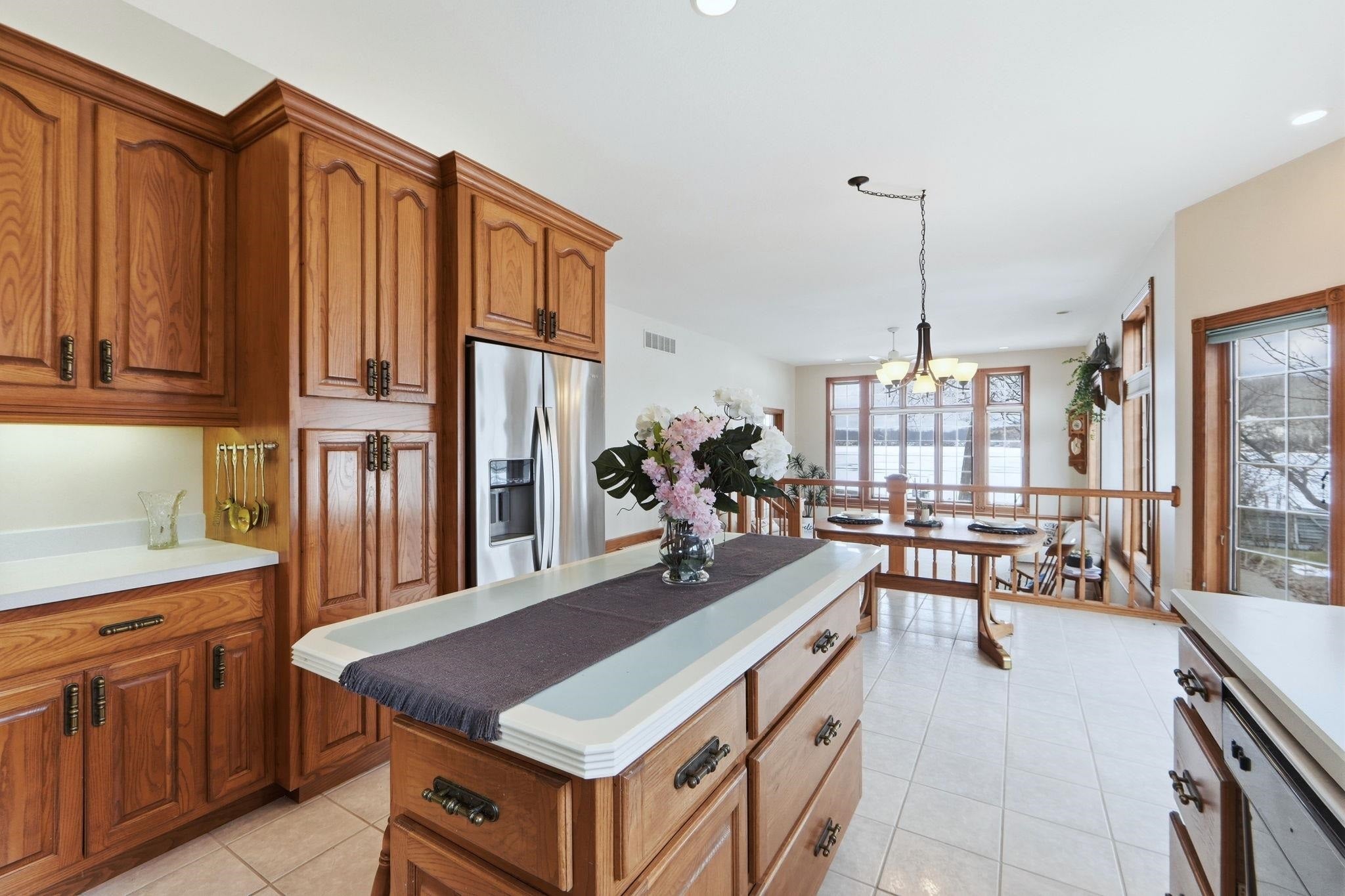 Angola, Indiana, 46703, United States, 5 Bedrooms Bedrooms, ,5 BathroomsBathrooms,Residential,Active,2018463