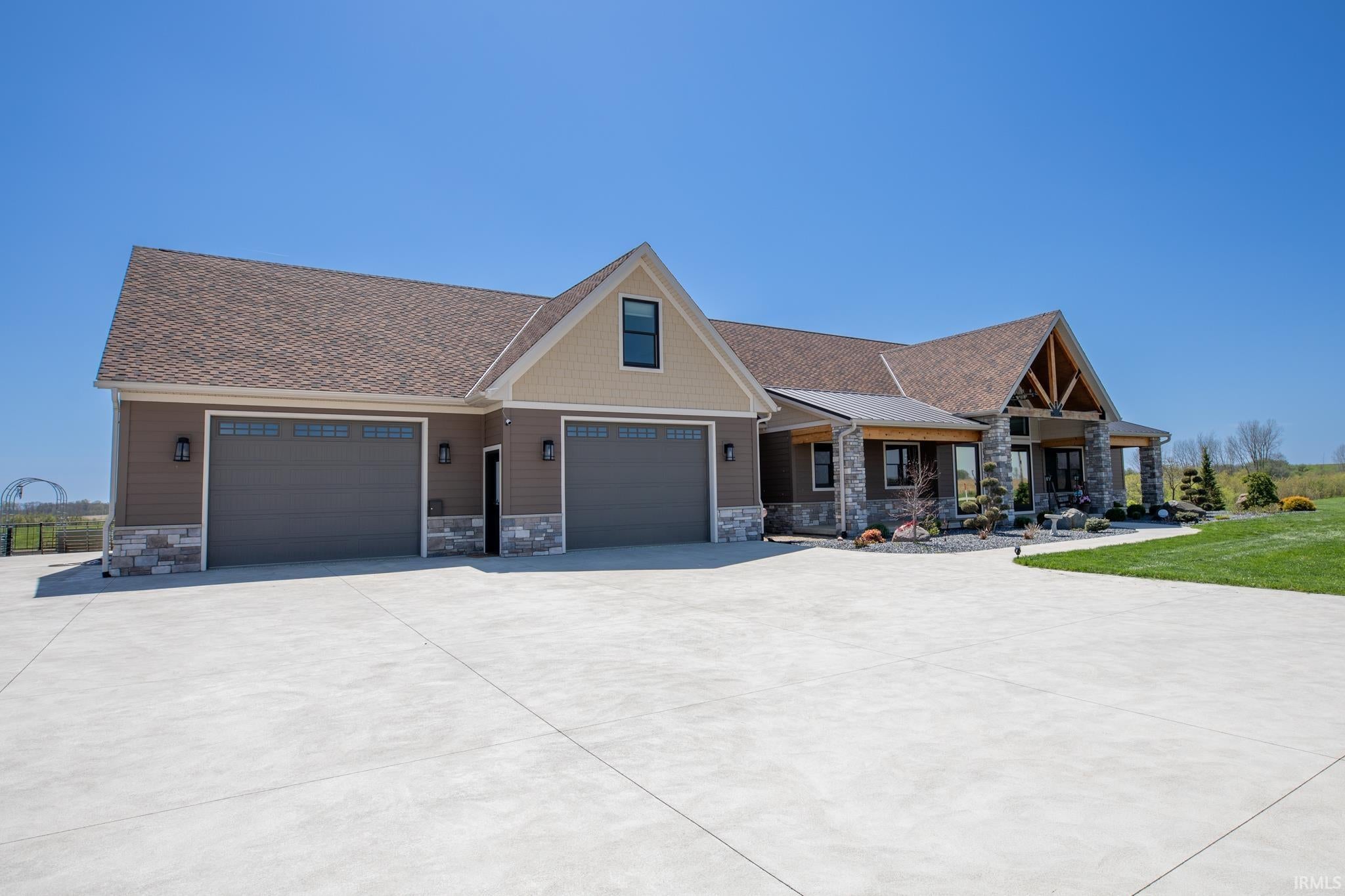 Etna Green, Indiana, 46524, United States, 4 Bedrooms Bedrooms, ,5 BathroomsBathrooms,Residential,Active,2041513