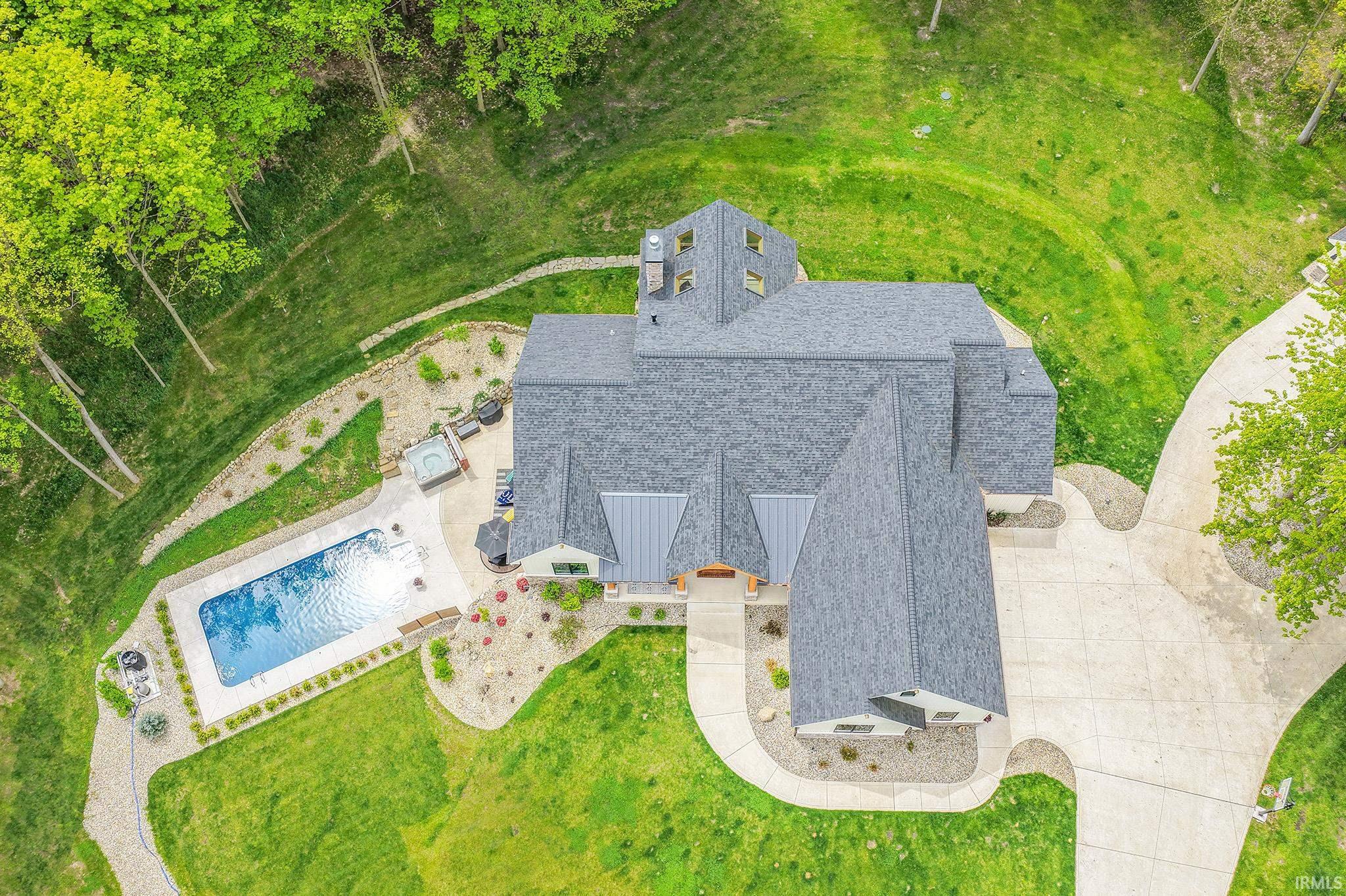 Bristol, Indiana, 46507, United States, 4 Bedrooms Bedrooms, ,6 BathroomsBathrooms,Residential,Active,2045385