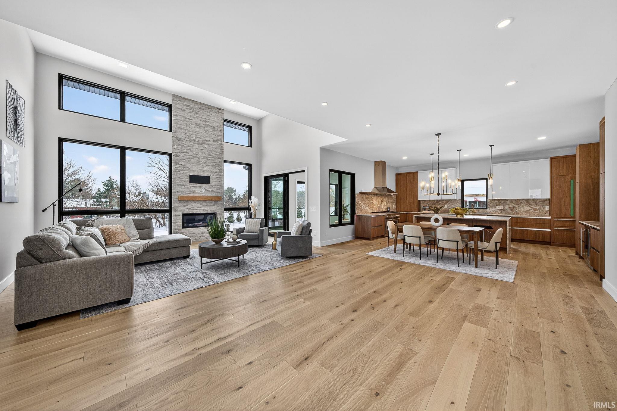 Granger, Indiana, 46530, United States, 5 Bedrooms Bedrooms, ,7 BathroomsBathrooms,Residential,Active,1997893