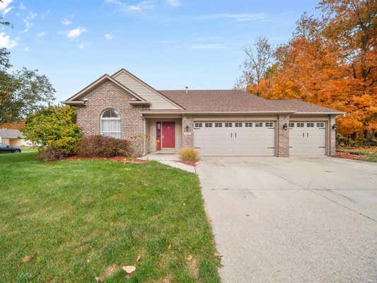 8926 WHISPERING WOODS DR, FORT WAYNE, IN 46804 - Image 1