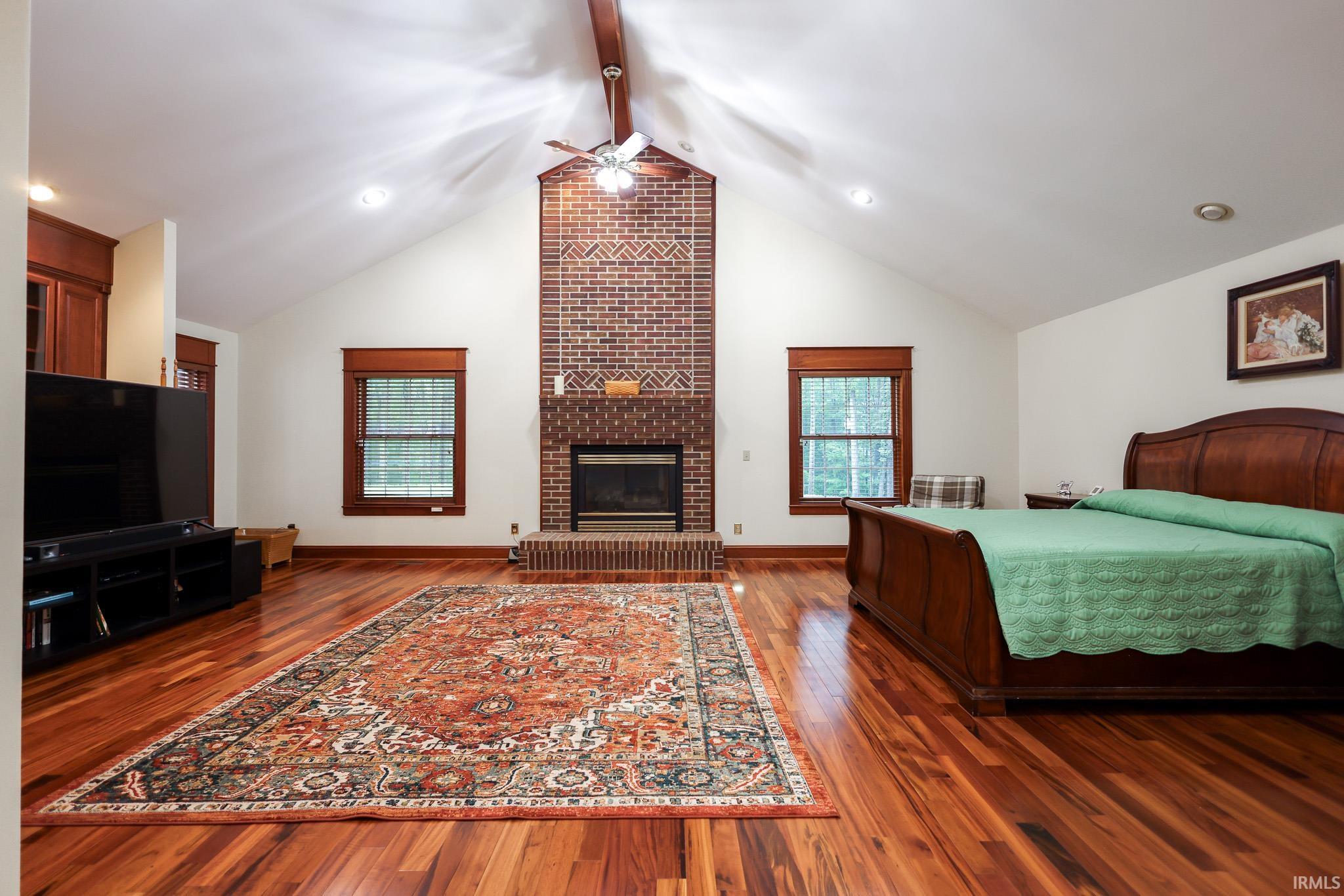 Bedford, Indiana, 47421, United States, 7 Bedrooms Bedrooms, ,8 BathroomsBathrooms,Residential,Active,1953719